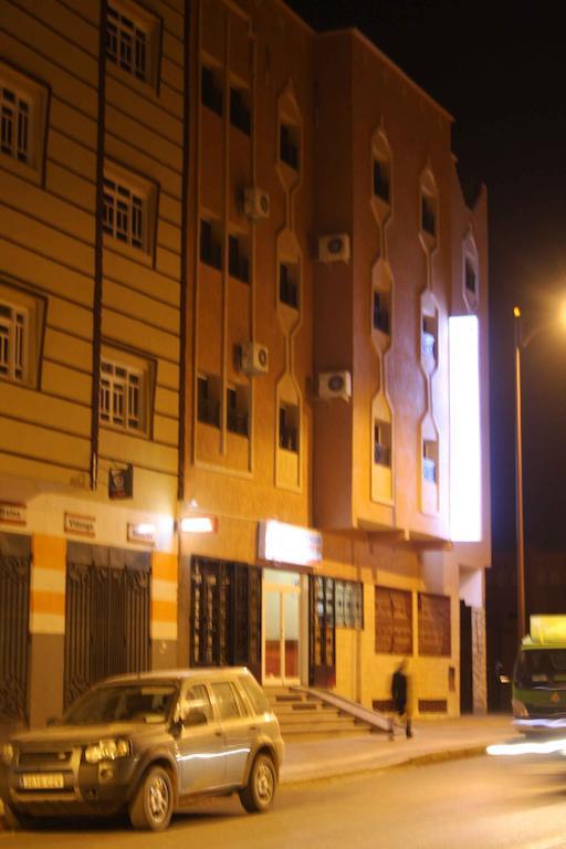 Hotel Amsterdam Варзазат Екстериор снимка