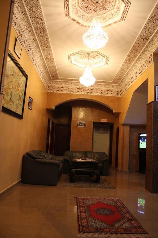 Hotel Amsterdam Варзазат Екстериор снимка